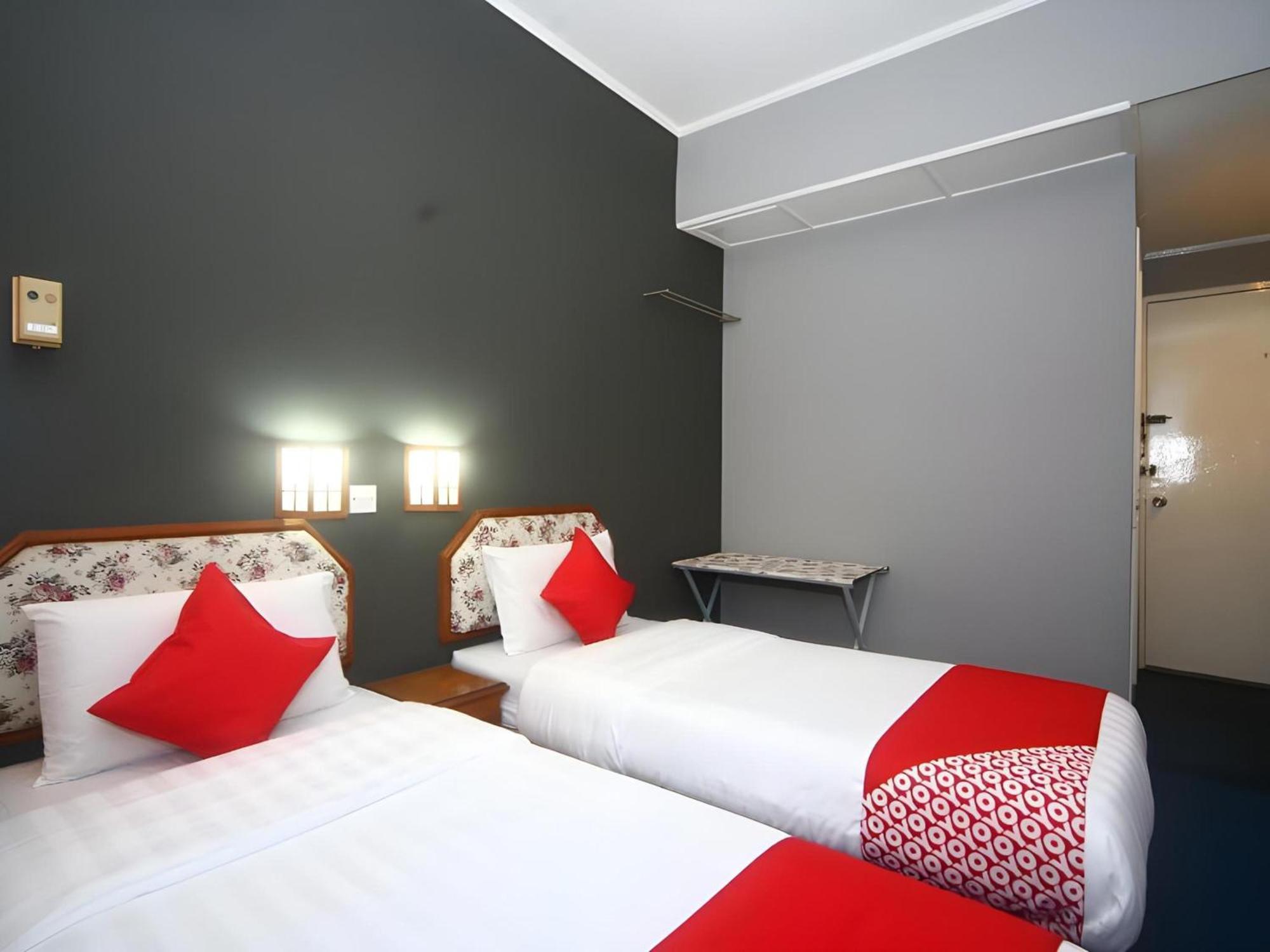 Super Oyo 1026 Hotel Lutana Сандакан Екстер'єр фото