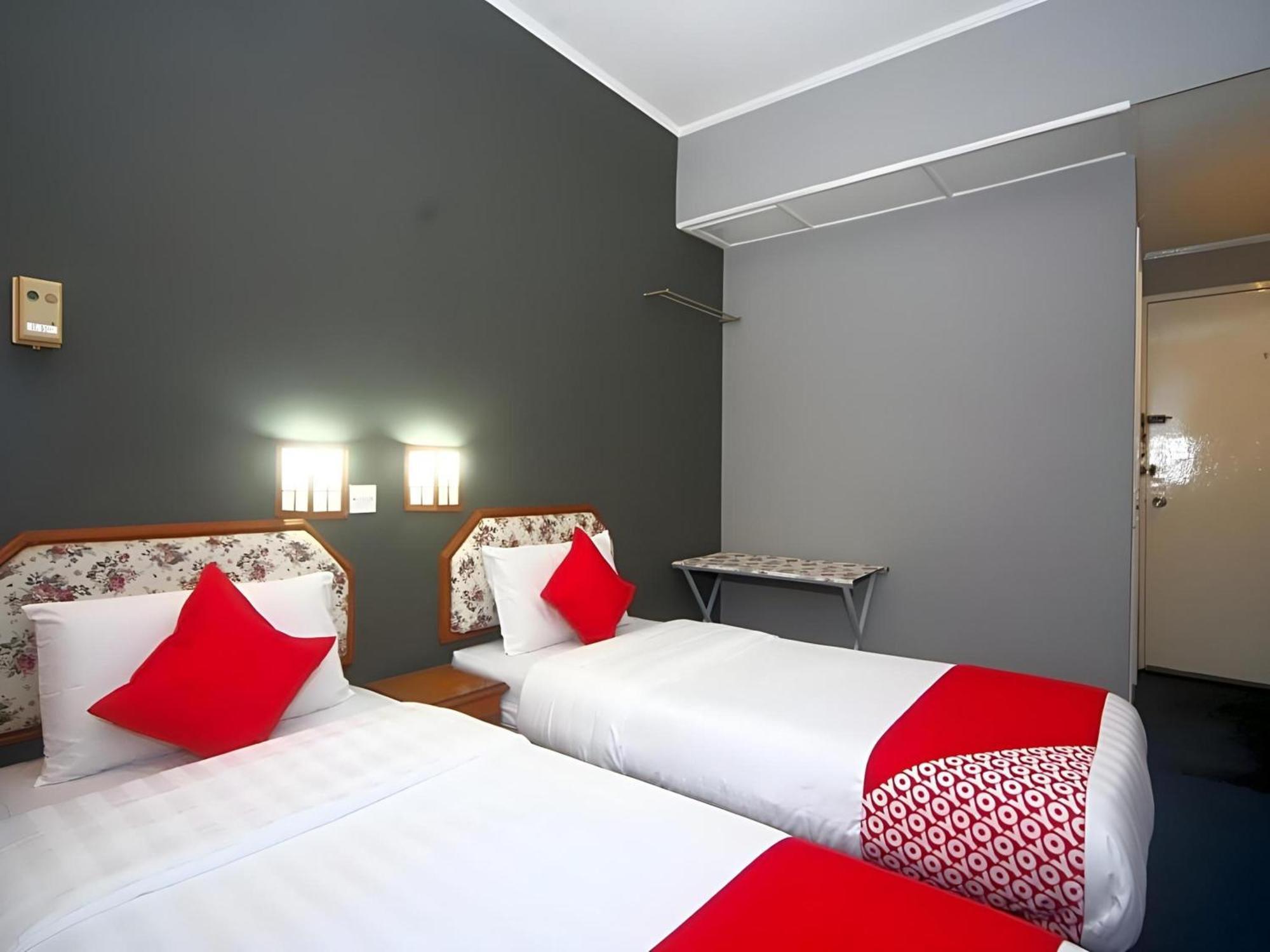 Super Oyo 1026 Hotel Lutana Сандакан Екстер'єр фото