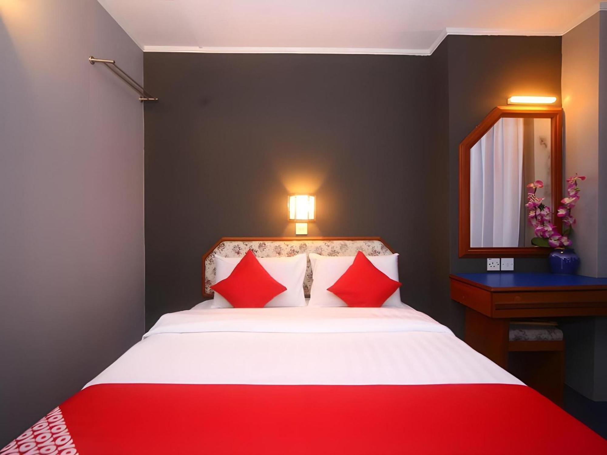 Super Oyo 1026 Hotel Lutana Сандакан Екстер'єр фото